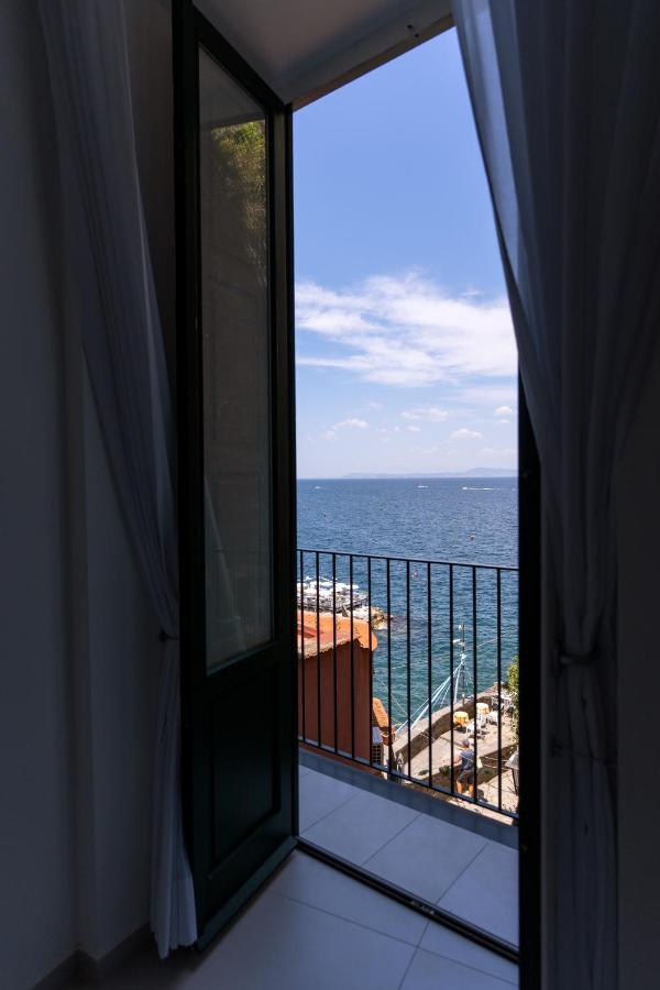 אפרטהוטל סורנטו Relais Del Mare מראה חיצוני תמונה